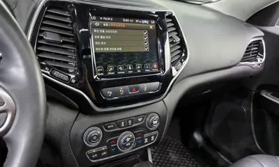 Jeep Cherokee 2019, 62807 км, за 17500000 KRW - фото 17