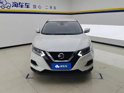 Nissan Qashqai 2023, 88600 км, за 71800 CNY