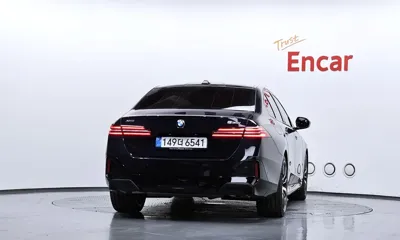 BMW 5-Series 2025, 10256 км, за 84000000 KRW