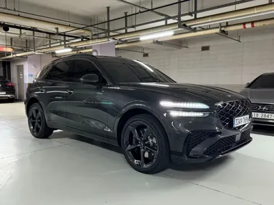 Genesis GV70 · 2025 год