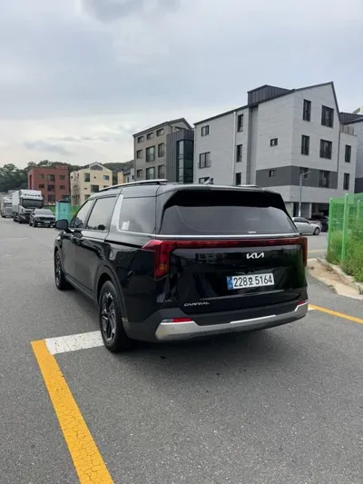 Kia Canival 2025, 21647 км, за 26680000 KRW - фото 2