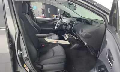 Toyota Prius 2017, 62333 км, за 17300000 KRW - фото 11