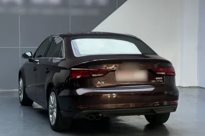 Audi A3 2017, 96000 км, за 57858.43 CNY