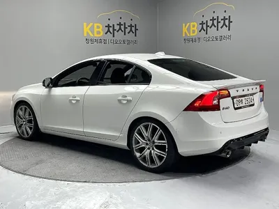 Volvo S60 2017, 78571 км, за 28500000 KRW