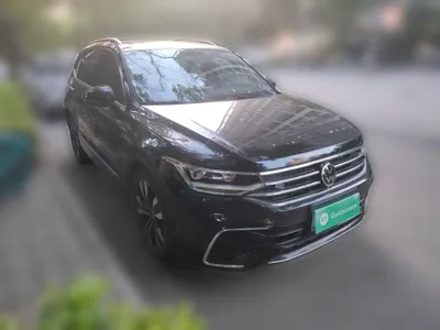 Volkswagen Tiguan L 2024, 52300 км, за 135000.87 CNY