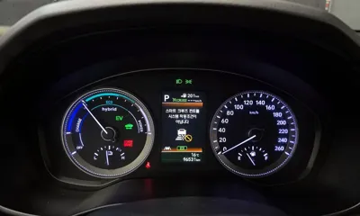 Hyundai Grandeur 2019, 96531 км, за 17900000 KRW - фото 8