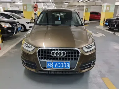 Audi Q3 2015, 90000 км, за 35000 CNY