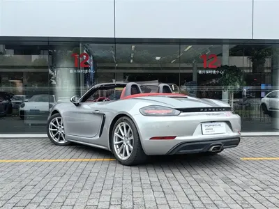 Porsche 718 2022, 22000 км, за 399799 CNY