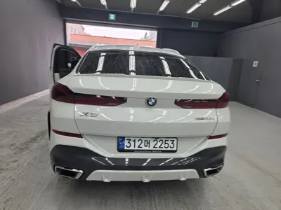 BMW X6 2022, 88447 км, за 67500000 KRW