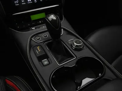 Maserati GranTurismo 2019, 27671 км, за 75000000 KRW - фото 9