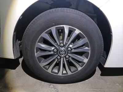 Toyota Corolla 2018, 72900 км, за 45815 CNY - фото 8