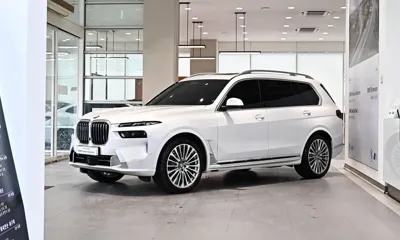 BMW X7 · 2024 год