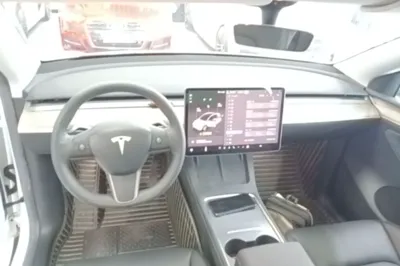Tesla Model Y 2022, 25400 км, за 180330.89 CNY - фото 12