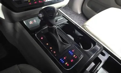 Kia Canival 2016, 195835 км, за 8500000 KRW - фото 9