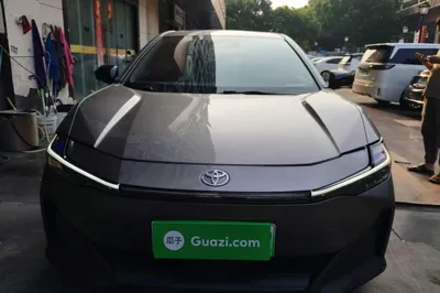 Toyota bZ3 2023, 46400 км, за 96823.48 CNY
