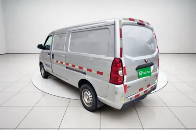 Wuling EV50 2022, 34100 км, за 54897.95 CNY