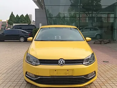 Volkswagen Polo 2014, 80000 км, за 25800 CNY