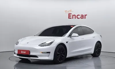 Tesla Model 3 · 2020 год