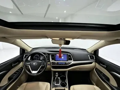 Toyota Highlander 2019, 112000 км, за 108000 CNY - фото 5