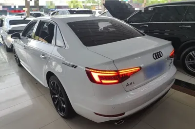 Audi A4L 2018, 86300 км, за 95402.4 CNY