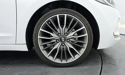 Hyundai Avante 2018, 96698 км, за 8500000 KRW - фото 21