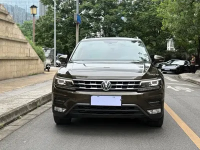 Volkswagen Tiguan L 2018, 60000 км, за 70100 CNY