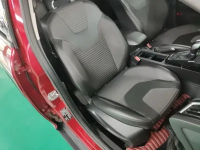 Ford Focus 2017, 73500 км, за 36926.57 CNY - фото 25