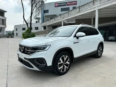 Volkswagen Tayron · 2023 год