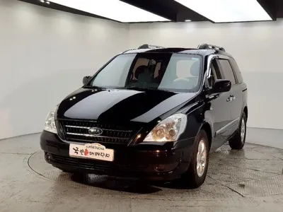 Kia Canival · 2008 год
