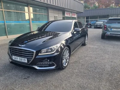 Genesis G80 · 2017 год