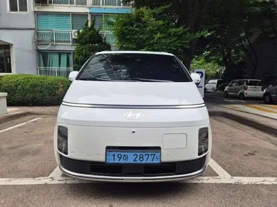 Hyundai Staria · 2026 год