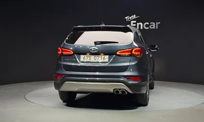 Hyundai Santafe 2016, 97909 км, за 13130000 KRW