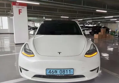 Tesla Model Y · 2022 год