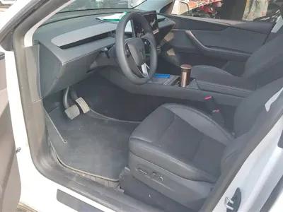 Tesla Model Y 2025, 19200 км, за 218000 CNY - фото 9