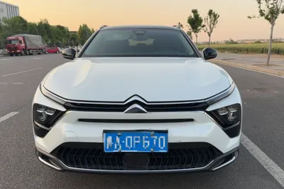 Citroen C5 X 2021, 66200 км, за 95375.51 CNY