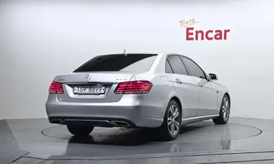 Mercedes-Benz E-Class 2016, 159093 км, за 8200000 KRW - фото 2