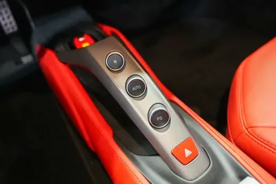 Ferrari 488 2017, 8615 км, за 250000000 KRW - фото 9