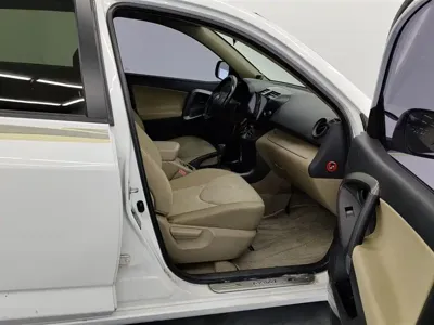 Toyota RAV4 2011, 77100 км, за 34800 CNY - фото 8