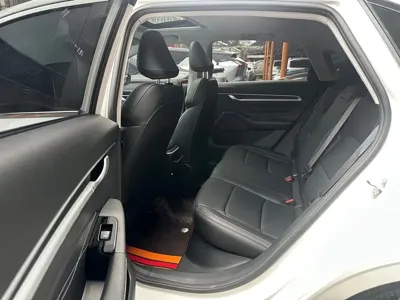 Geely Emgrand 2026, 2000 км, за 54800 CNY - фото 8