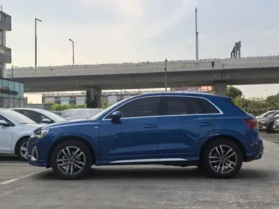 Audi Q3 2021, 79000 км, за 105800 CNY