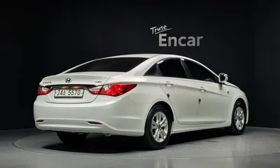 Hyundai Sonata 2012, 28517 км, за 5000000 KRW