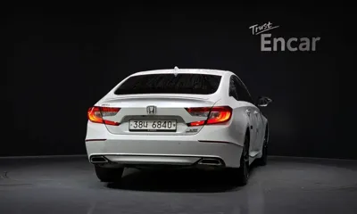 Honda Accord 2019, 121228 км, за 15190000 KRW