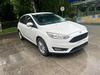 Ford Focus 2016, 100000 км, за 23600 CNY