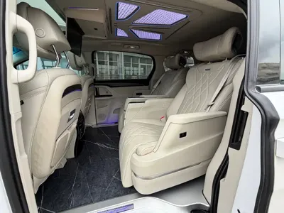 Buick GL8 2023, 70000 км, за 176000 CNY