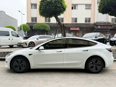 Tesla Model 3 2021, 100000 км, за 109800 CNY