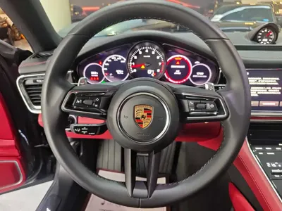Porsche Panamera 2023, 4000 км, за 708000 CNY - фото 11