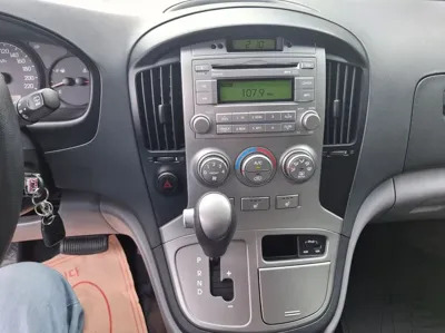 Hyundai Starex 2016, 150738 км, за 8800000 KRW - фото 9