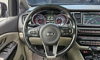 Kia Canival 2017, 64880 км, за 15500000 KRW - фото 13