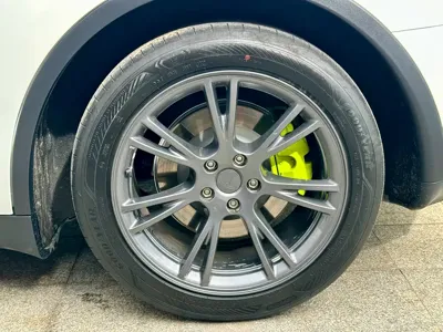 Tesla Model Y 2023, 70000 км, за 166000 CNY - фото 14