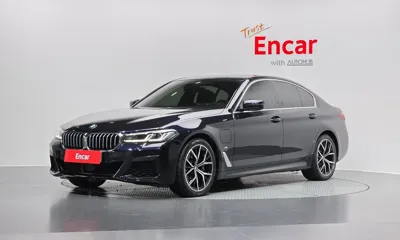 BMW 5-Series · 2021 год